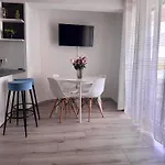 Seaside Polic, Rogoznica Apartmán *