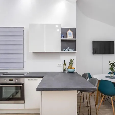 Seaside Polic, Rogoznica Apartment Zecevo
