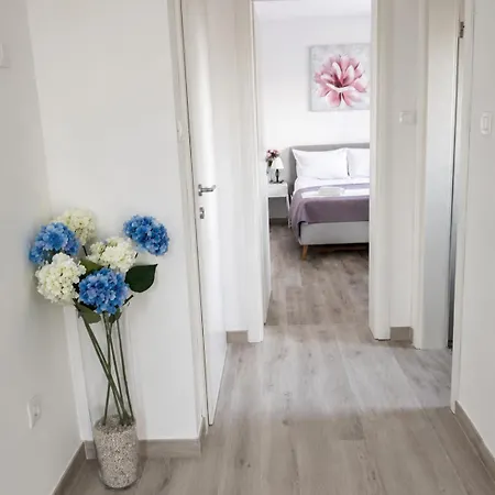 Seaside Polic, Rogoznica Appartement *