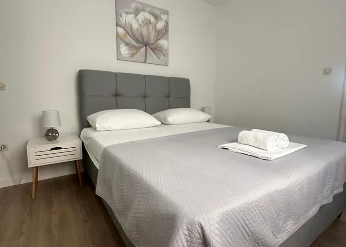 Seaside Polic, Rogoznica * Zecevo